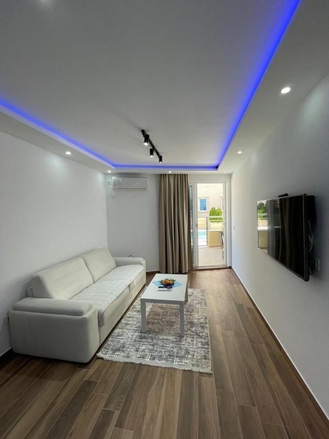 Charm Apartment Petrovac Екстериор снимка