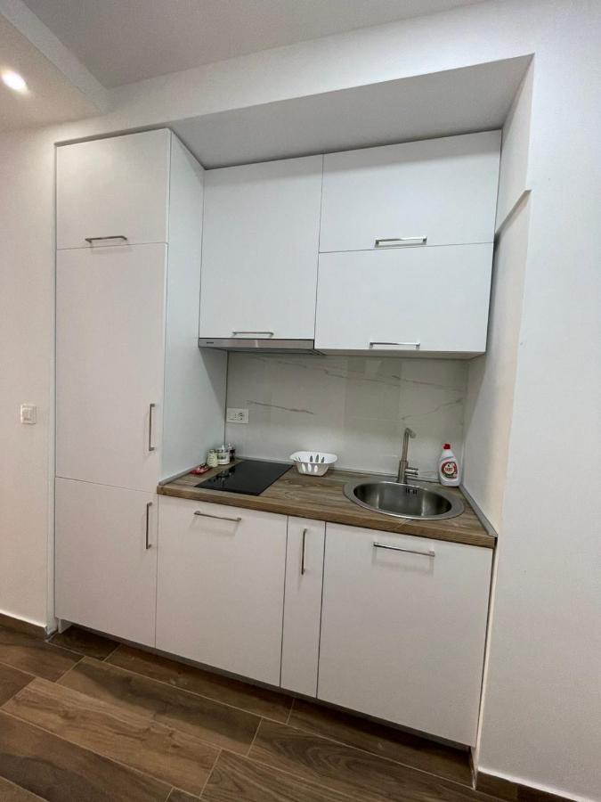 Charm Apartment Petrovac Екстериор снимка